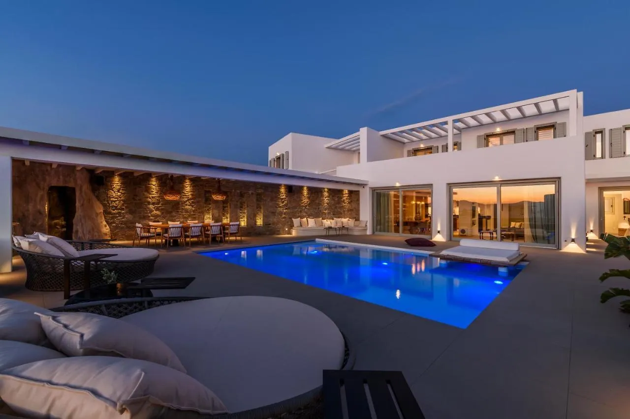 Splendid Mykonos Luxury Villas & Suites location